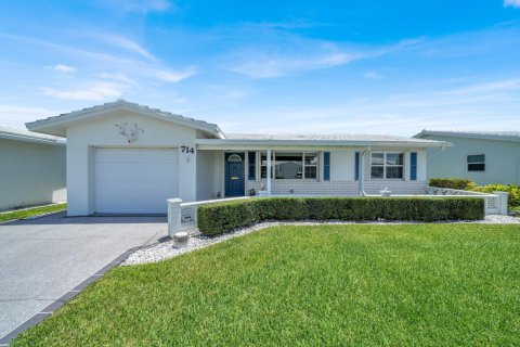 Villa ou maison à vendre à Boynton Beach, Floride: 2 chambres, 149.39 m2 № 2242083 - photo 2