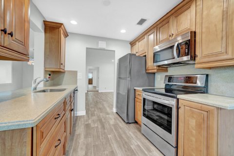 Villa ou maison à vendre à Boynton Beach, Floride: 2 chambres, 149.39 m2 № 2242083 - photo 10