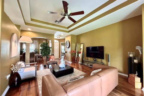 Casa en venta en Lutz, Florida, 4 dormitorios, 210.7 m2 № 2377445 - foto 5
