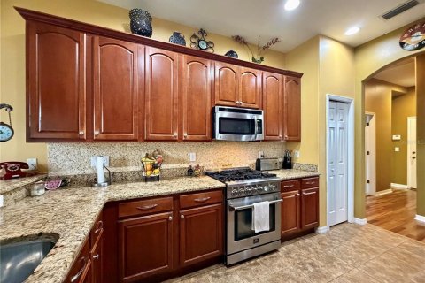 Casa en venta en Lutz, Florida, 4 dormitorios, 210.7 m2 № 2377445 - foto 11