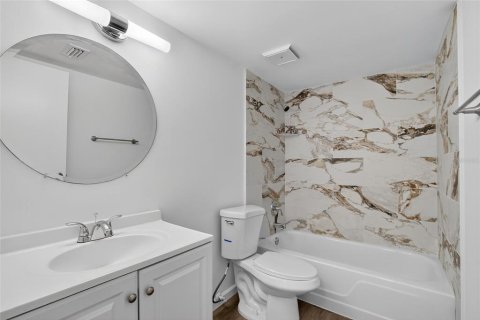Condominio en venta en Brandon, Florida, 2 dormitorios, 85.93 m2 № 1912647 - foto 18