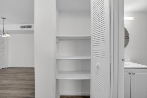 Condominio en venta en Brandon, Florida, 2 dormitorios, 85.93 m2 № 1912647 - foto 17