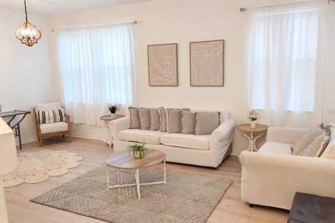 Casa en venta en Davenport, Florida, 4 dormitorios, 238.85 m2 № 2386758 - foto 4