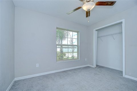 House in Zephyrhills, Florida 4 bedrooms, 178.19 sq.m. № 1919728 - photo 28