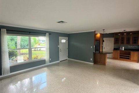 Villa ou maison à louer à Sarasota, Floride: 2 chambres, 118.45 m2 № 2418762 - photo 11