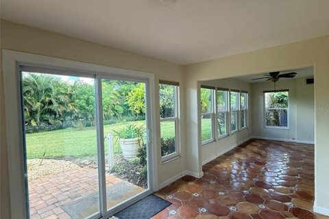 Villa ou maison à louer à Sarasota, Floride: 2 chambres, 118.45 m2 № 2418762 - photo 23
