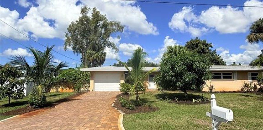 Villa ou maison à Sarasota, Floride 2 chambres, 118.45 m2 № 2418762