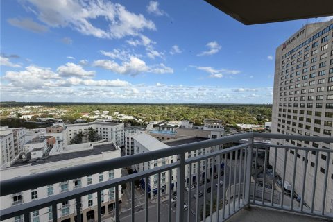 Condo in Miami, Florida, 1 bedroom  № 2053066 - photo 9