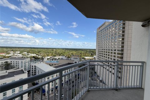 Condo in Miami, Florida, 1 bedroom  № 2053066 - photo 7