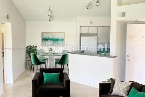 Condominio en alquiler en Margate, Florida, 1 dormitorio, 66.15 m2 № 1963230 - foto 3