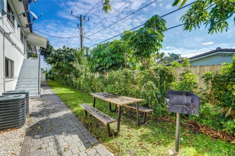 Apartment in Fort Lauderdale, Florida 2 bedrooms, 83.61 sq.m. № 2024191 - photo 25