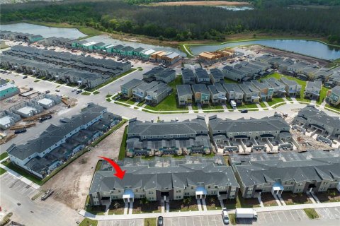 Touwnhouse à vendre à Kissimmee, Floride: 4 chambres, 177.81 m2 № 2125966 - photo 3