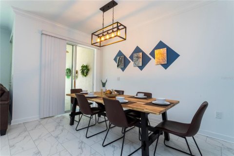 Touwnhouse à vendre à Kissimmee, Floride: 4 chambres, 177.81 m2 № 2125966 - photo 19