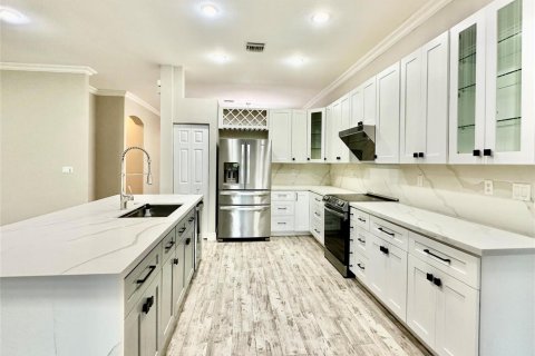 Villa ou maison à louer à Weston, Floride: 4 chambres, 201.78 m2 № 2262442 - photo 4