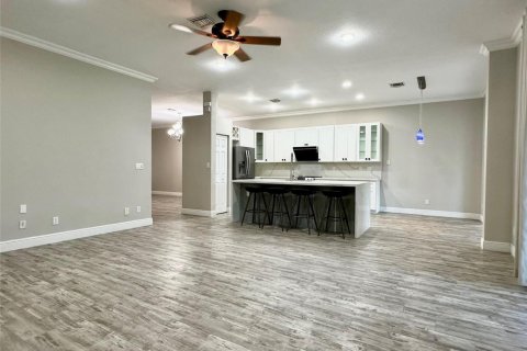 Villa ou maison à louer à Weston, Floride: 4 chambres, 201.78 m2 № 2262442 - photo 10