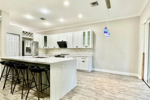 Villa ou maison à louer à Weston, Floride: 4 chambres, 201.78 m2 № 2262442 - photo 6