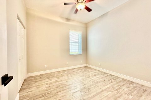 Villa ou maison à louer à Weston, Floride: 4 chambres, 201.78 m2 № 2262442 - photo 29