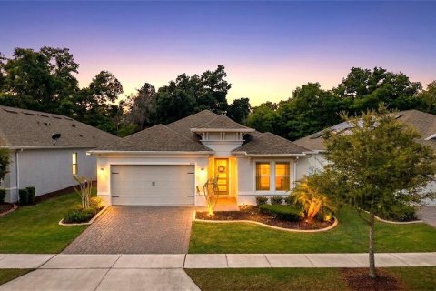 Casa en Kissimmee, Florida 3 dormitorios, 182.92 m2 № 2110308