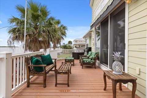 House in Oak Hill, Florida 4 bedrooms, 279.17 sq.m. № 1773583 - photo 26
