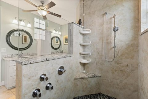 House in Oak Hill, Florida 4 bedrooms, 279.17 sq.m. № 1773583 - photo 18