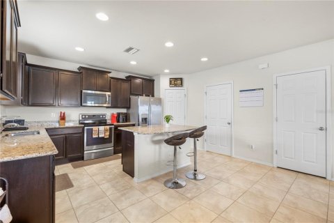 Townhouse in MAGNOLIA PARK in Riverview, Florida 2 bedrooms, 122.63 sq.m. № 2227496 - photo 7