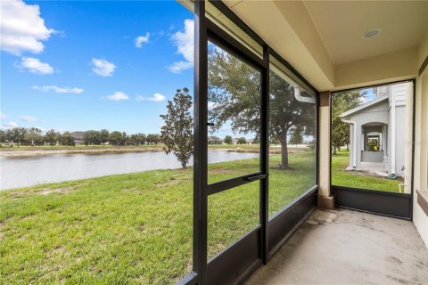 Townhouse in MAGNOLIA PARK in Riverview, Florida 2 bedrooms, 122.63 sq.m. № 2227496 - photo 25