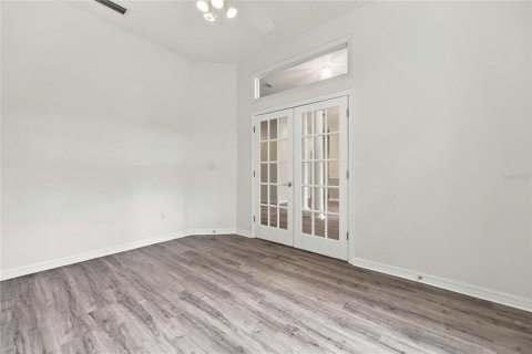 House in Gainesville, Florida 4 bedrooms, 219.62 sq.m. № 2386034 - photo 7