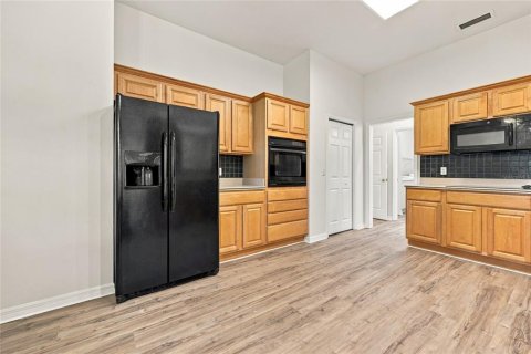 House in Gainesville, Florida 4 bedrooms, 219.62 sq.m. № 2386034 - photo 23