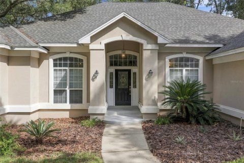 House in Gainesville, Florida 4 bedrooms, 219.62 sq.m. № 2386034 - photo 2