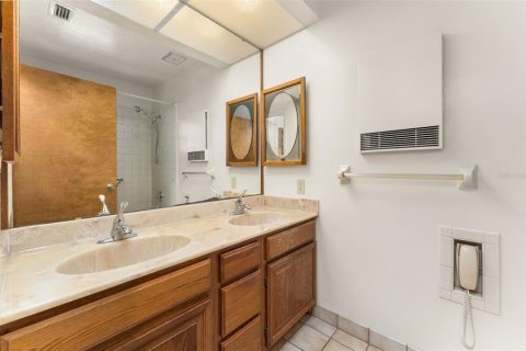 Villa ou maison à vendre à Alachua, Floride: 3 chambres, 174.28 m2 № 2418731 - photo 15