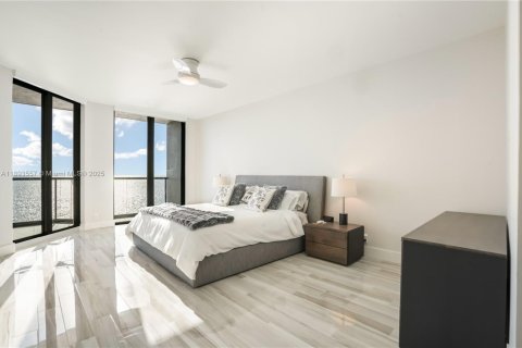 Condo in Pompano Beach, Florida, 2 bedrooms  № 1948096 - photo 4