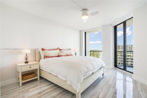 Condo in Pompano Beach, Florida, 2 bedrooms  № 1948096 - photo 30