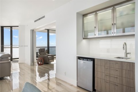 Condo in Pompano Beach, Florida, 2 bedrooms  № 1948096 - photo 21