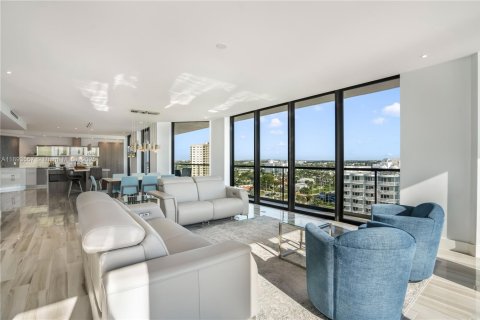 Condo in Pompano Beach, Florida, 2 bedrooms  № 1948096 - photo 20