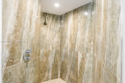 Condo in Pompano Beach, Florida, 2 bedrooms  № 1948096 - photo 28