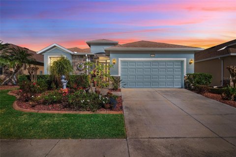 Casa en venta en Mount Dora, Florida, 3 dormitorios, 156.26 m2 № 1732804 - foto 1