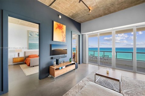 Condominio en venta en Miami Beach, Florida, 1 dormitorio, 86.4 m2 № 1942768 - foto 10