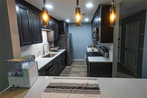 Condo in Winter Park, Florida, 3 bedrooms  № 1651840 - photo 2