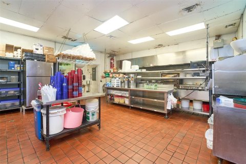 Commercial property in Brandon, Florida 486.81 sq.m. № 2139735 - photo 22