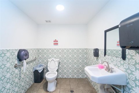 Commercial property in Brandon, Florida 486.81 sq.m. № 2139735 - photo 12