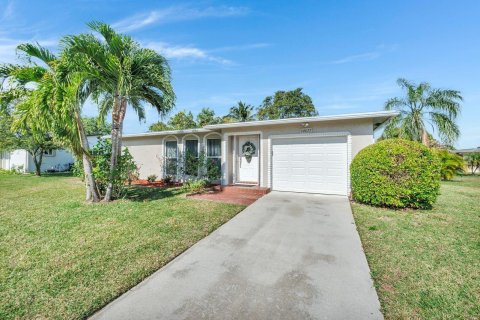 House in Delray Beach, Florida 2 bedrooms, 126.72 sq.m. № 2186496 - photo 2