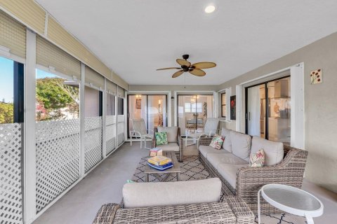 House in Delray Beach, Florida 2 bedrooms, 126.72 sq.m. № 2186496 - photo 30