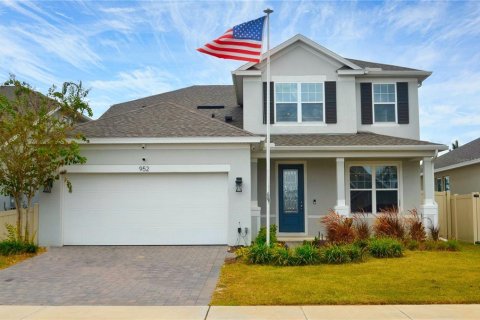 House in Minneola, Florida 5 bedrooms, 294.5 sq.m. № 2428949
