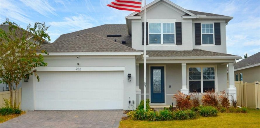 House in Minneola, Florida 5 bedrooms, 294.5 sq.m. № 2428949