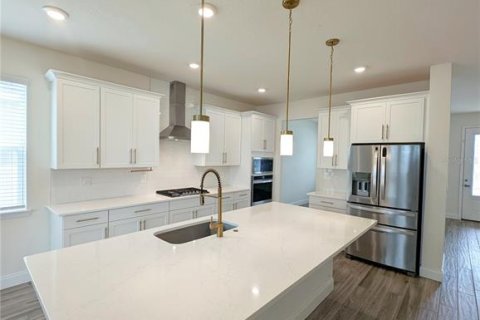 House in Minneola, Florida 5 bedrooms, 294.5 sq.m. № 2428949 - photo 8