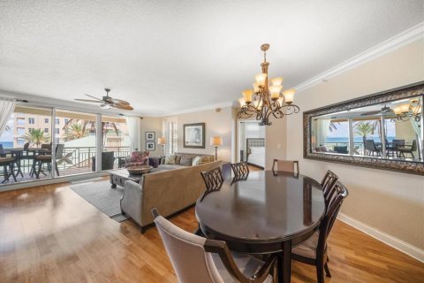 Condominio en venta en Clearwater, Florida, 3 dormitorios, 187.2 m2 № 1885173 - foto 19