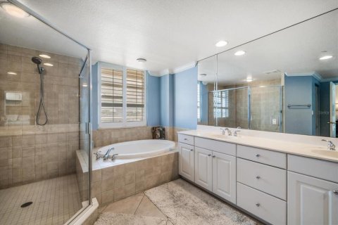 Condominio en venta en Clearwater, Florida, 3 dormitorios, 187.2 m2 № 1885173 - foto 2