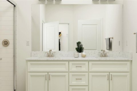 House in San Antonio, Florida 2 bedrooms, 165.64 sq.m. № 1913817 - photo 16
