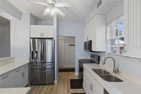 Condominio en venta en Punta Gorda, Florida, 2 dormitorios, 131.83 m2 № 1906934 - foto 6