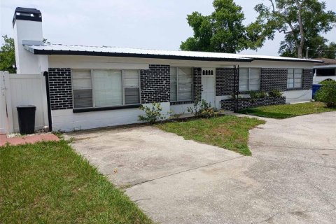 Casa en venta en Tampa, Florida, 4 dormitorios, 153.47 m2 № 1917187 - foto 2